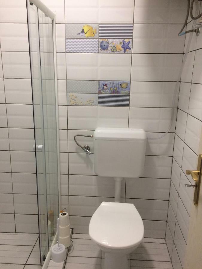 Teraszos ház Hotel Balatonlelle Kültér fotó