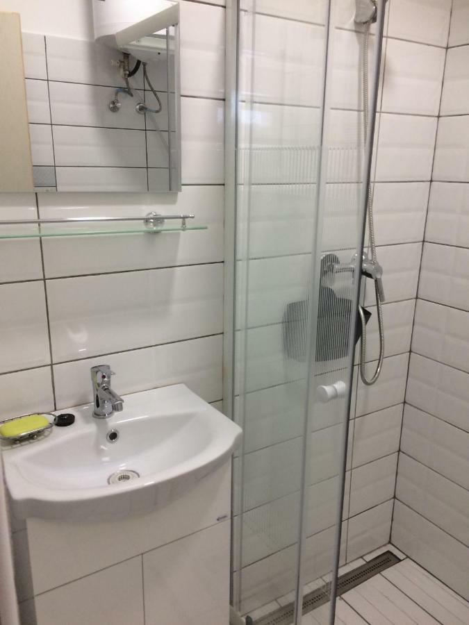 Teraszos ház Hotel Balatonlelle Kültér fotó