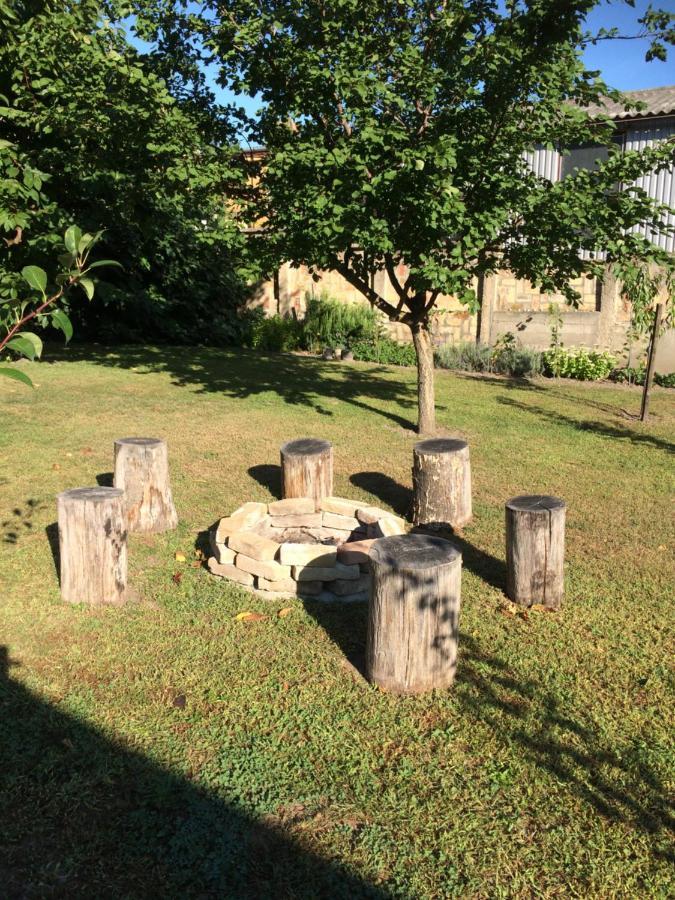 Teraszos ház Hotel Balatonlelle Kültér fotó